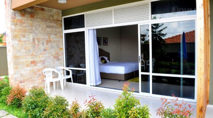 Premiere Boutique Hotel