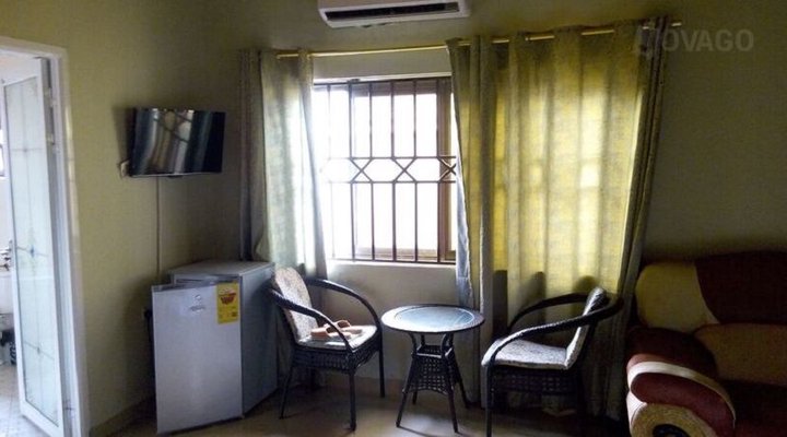 Fampof Guest House