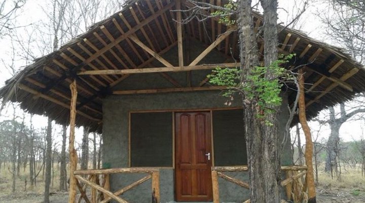 Mikumi African cottages