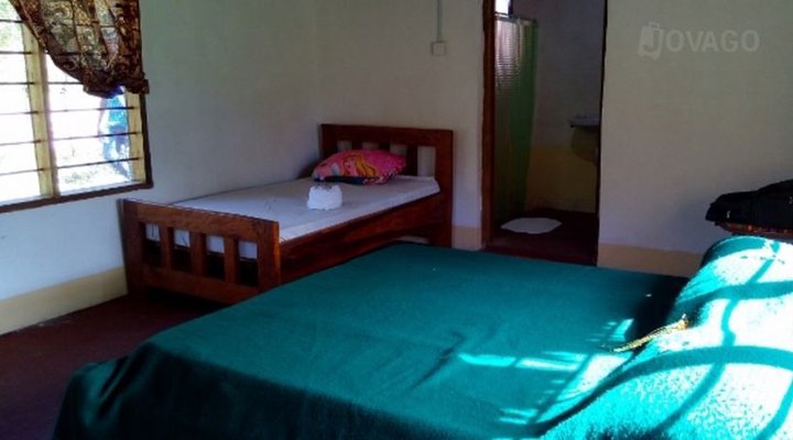 Mikumi African cottages
