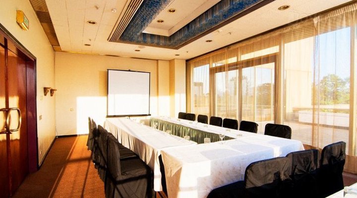 Rainbow Towers Hotel and Conference Centre
