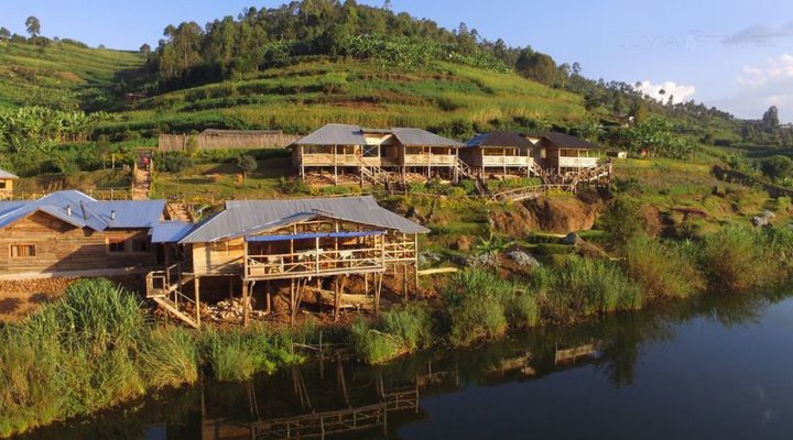 Lake Bunyonyi Rock Resort