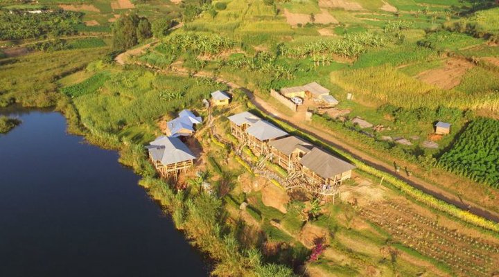 Lake Bunyonyi Rock Resort