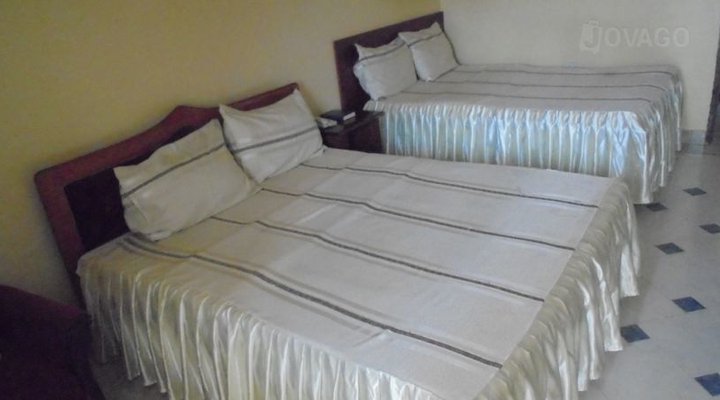 Sunset Hotel International