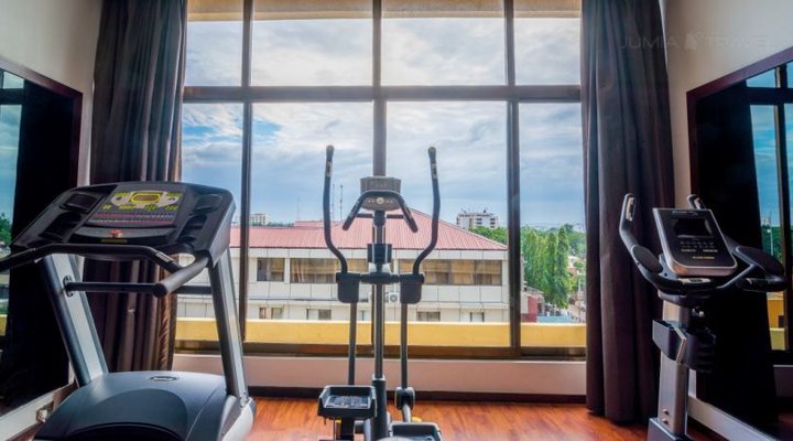 Best Western Plus Peninsula Hotel