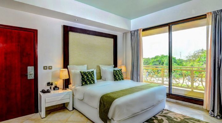Best Western Plus Peninsula Hotel
