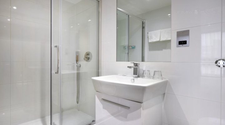 Best Western Plus Peninsula Hotel
