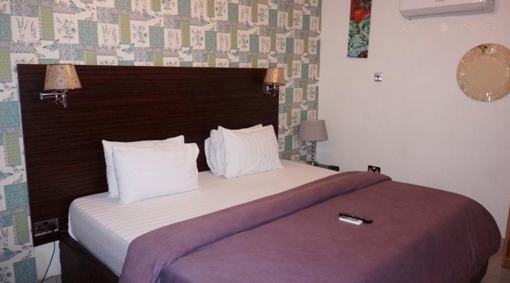 Carlton Gate Xclusive Hotel