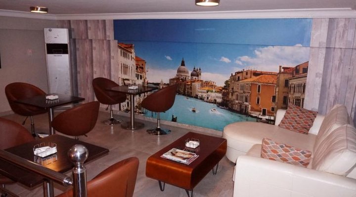 Carlton Gate Xclusive Hotel