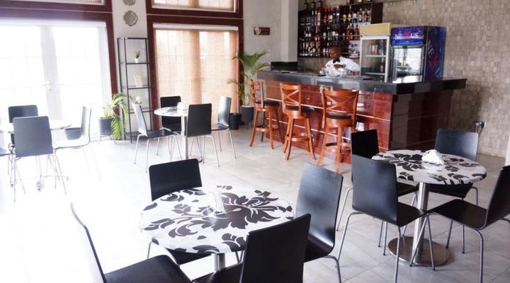 Carlton Gate Xclusive Hotel