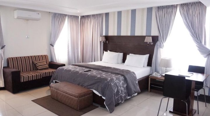 Carlton Gate Xclusive Hotel