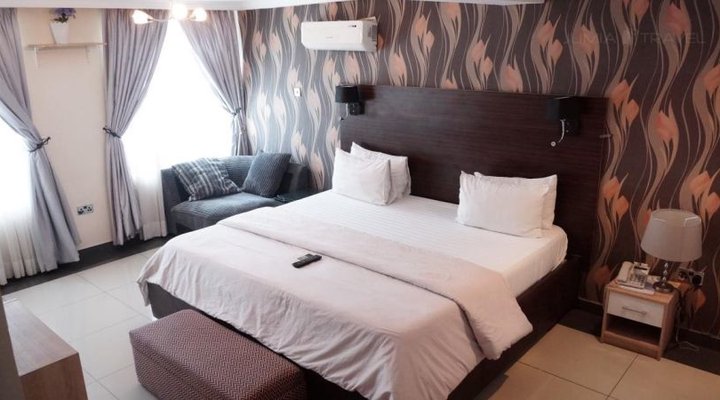 Carlton Gate Xclusive Hotel