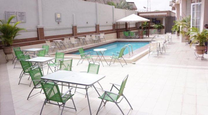 Carlton Gate Xclusive Hotel