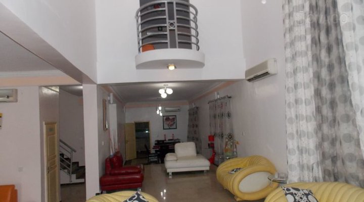 Royal Cedars Hotel and Apartment