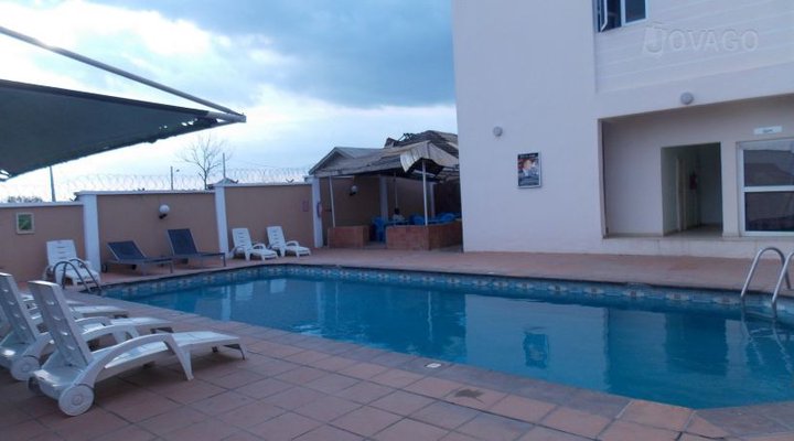 Royal Cedars Hotel and Apartment