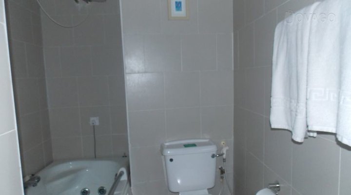 Royal Cedars Hotel and Apartment