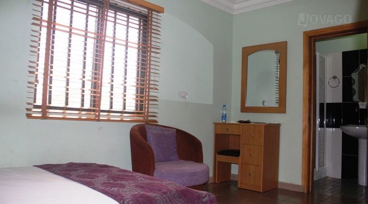 Josh Bryan Boutique Accommodation