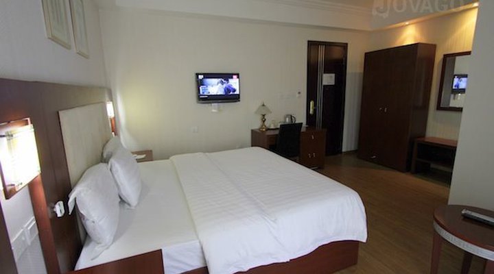 Marco Polo Hotel & Suites