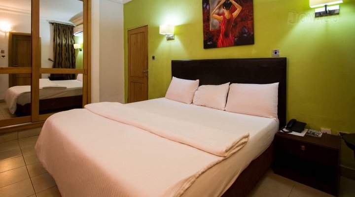 Nostro Suites 2