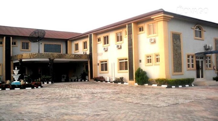 Royal Spring Holiday Inn, Osogbo