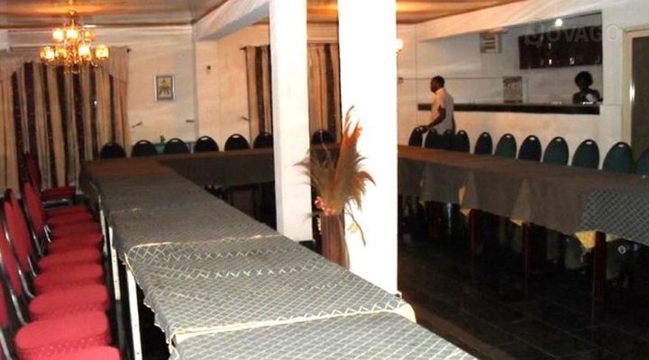 Royal Spring Holiday Inn, Osogbo