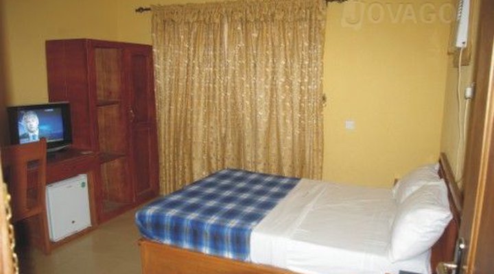 De-Busafy Anchor Hotel