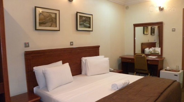 Solitude Hotel And Spa