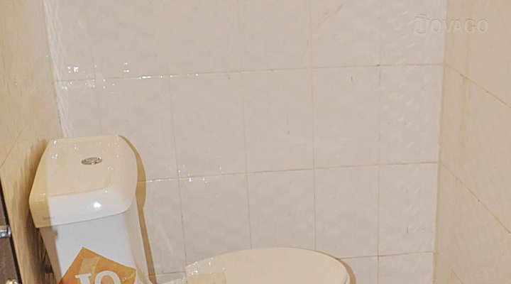 Fairmont Suites & Lounge