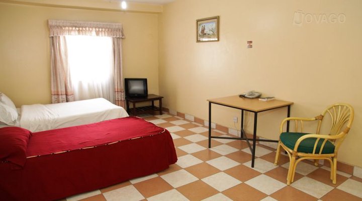 Jimlizer Hotel - Buru Buru