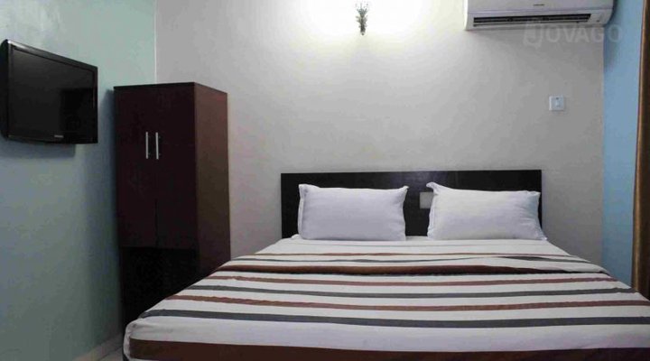Bluespring Hotel