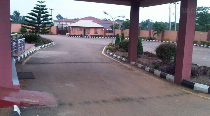 Livingspring Resort & Holiday Inn