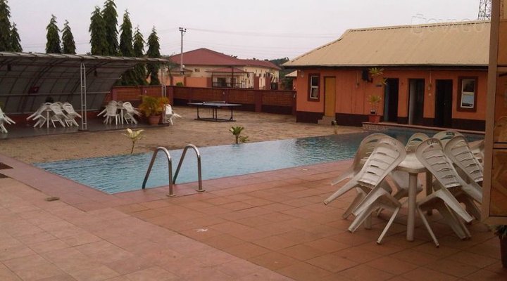 Livingspring Resort & Holiday Inn