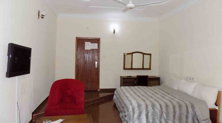 Royalton Palace Hotel