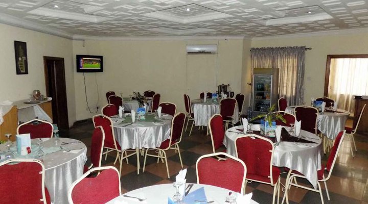 Royalton Palace Hotel