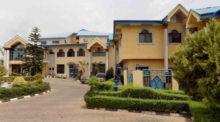 Royalton Palace Hotel