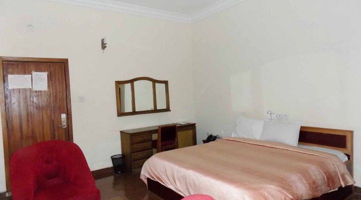 Royalton Palace Hotel