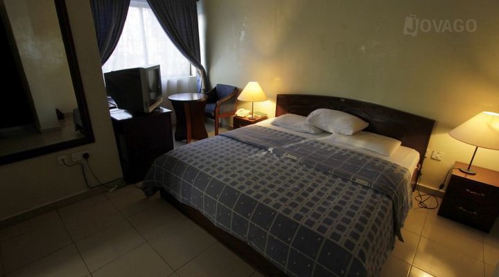 Aquatic Hotel and Water Parks