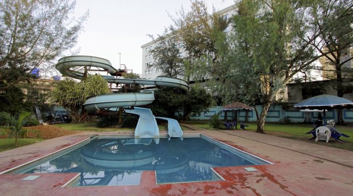 Aquatic Hotel and Water Parks