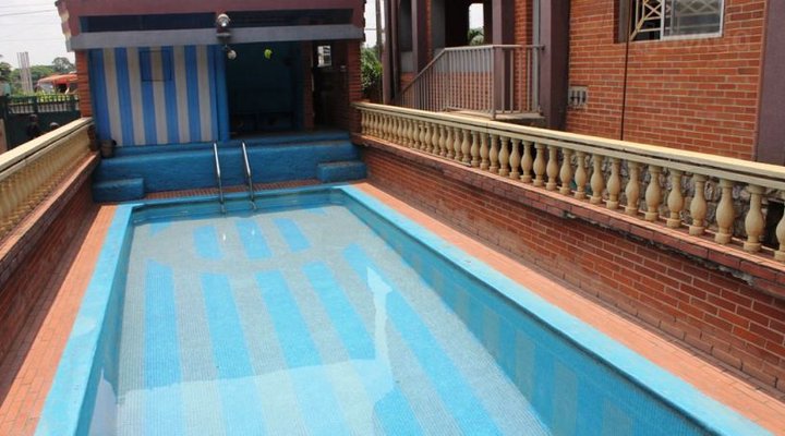 Divine Fountain Hotel Ajao Estate