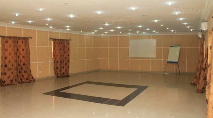 Travel Lodge Hotel & Event centre