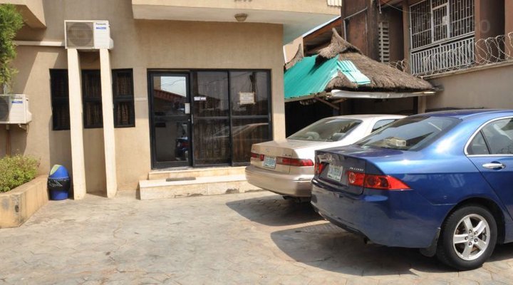 Pagent Hotel and Suites