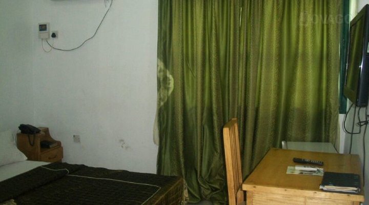 A Three Hotel & Suites