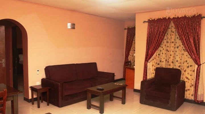 Castle Lodge Serviced Apartments