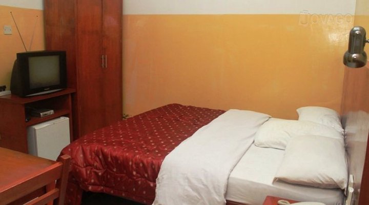 Castle Lodge Serviced Apartments