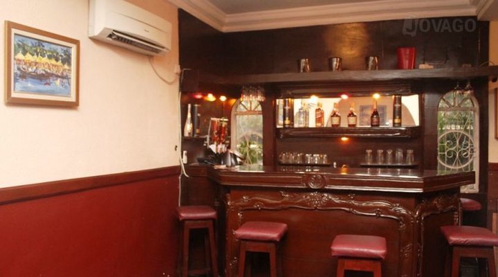 Castle Lodge Serviced Apartments