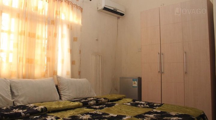 Precious Garden Hotel