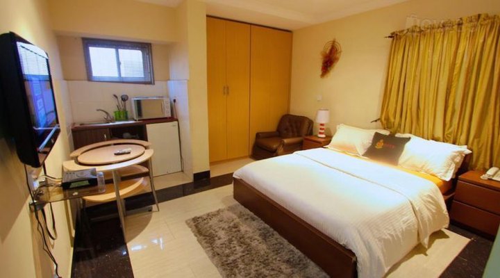 Marshal Suites and Apartments