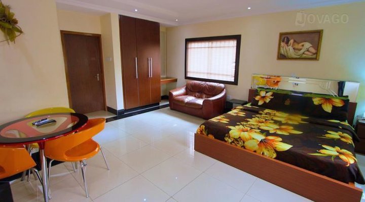 Marshal Suites and Apartments