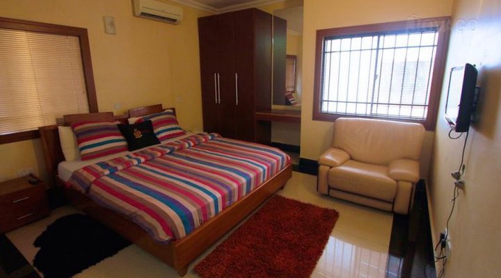 Marshal Suites and Apartments