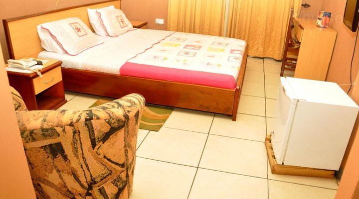 Martinos' Hotel and Suites